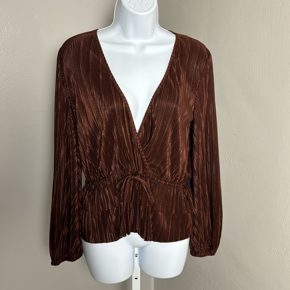 Zara Plisse Pleated Top - Picture 3 of 12